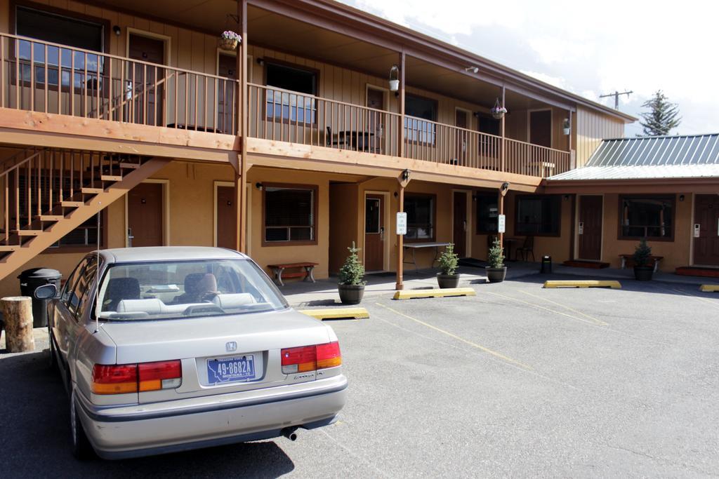 Country Motor Inn ลิฟวิงสตัน ภายนอก รูปภาพ