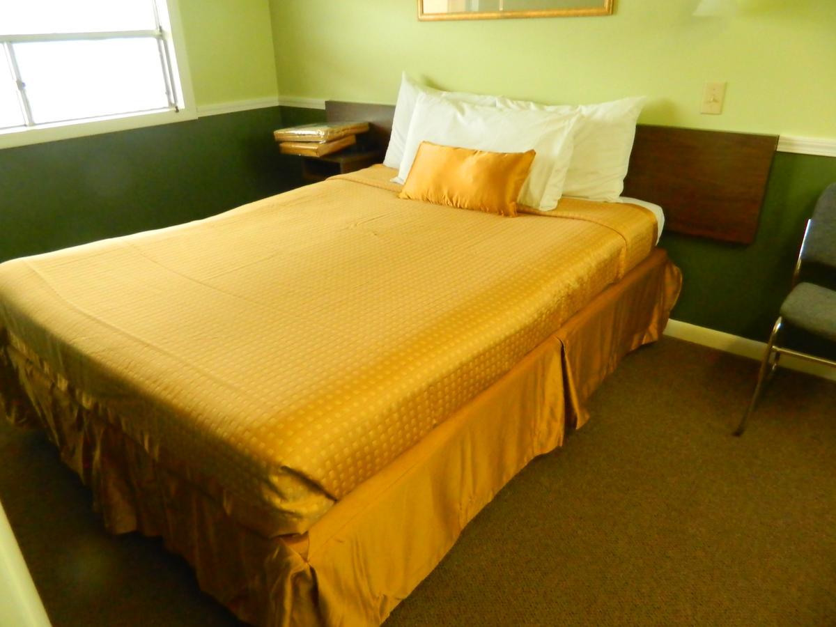 Country Motor Inn ลิฟวิงสตัน ภายนอก รูปภาพ