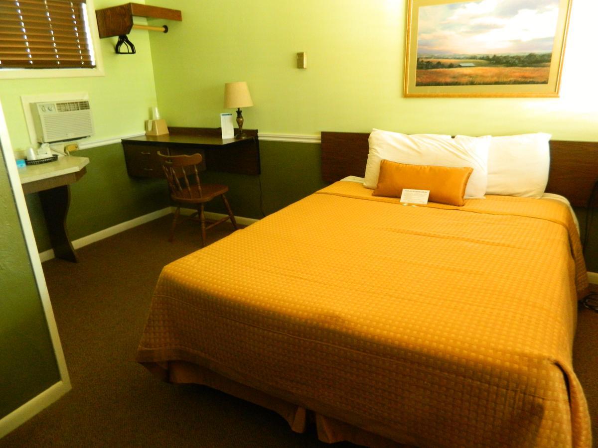Country Motor Inn ลิฟวิงสตัน ภายนอก รูปภาพ