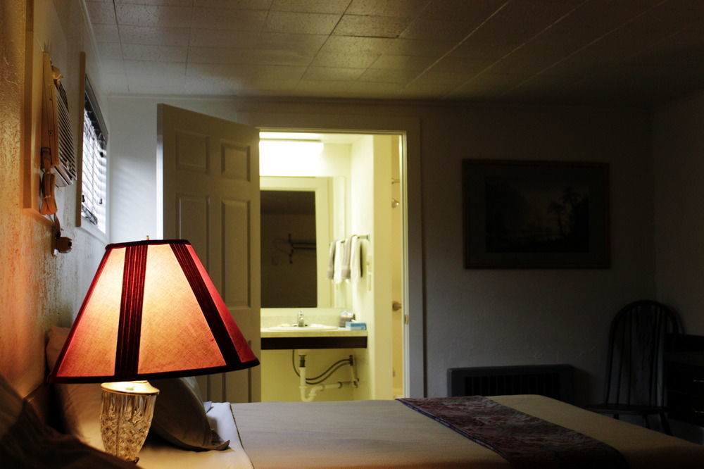 Country Motor Inn ลิฟวิงสตัน ภายนอก รูปภาพ